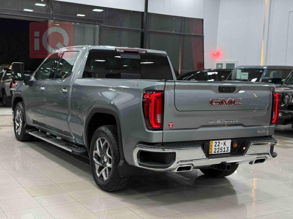 GMC Sierra